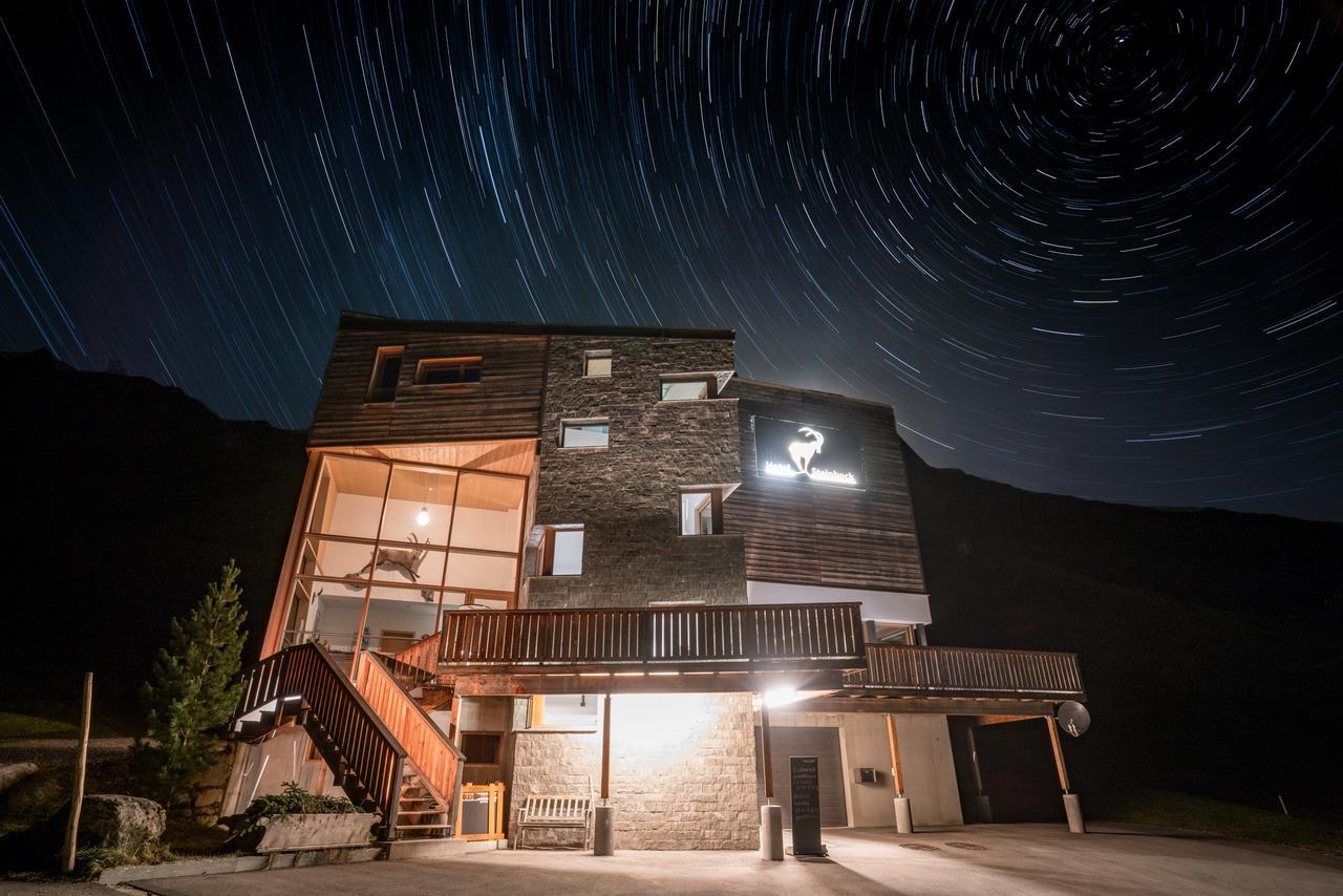Hotel Steinbock Фальс Екстер'єр фото